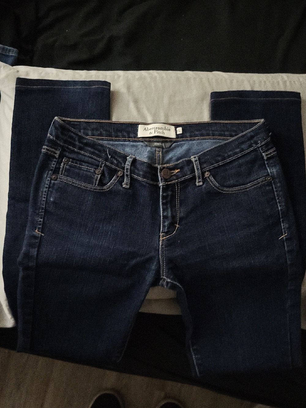 Abercrombie & Fitch Women's Indigo Skinny Jeans